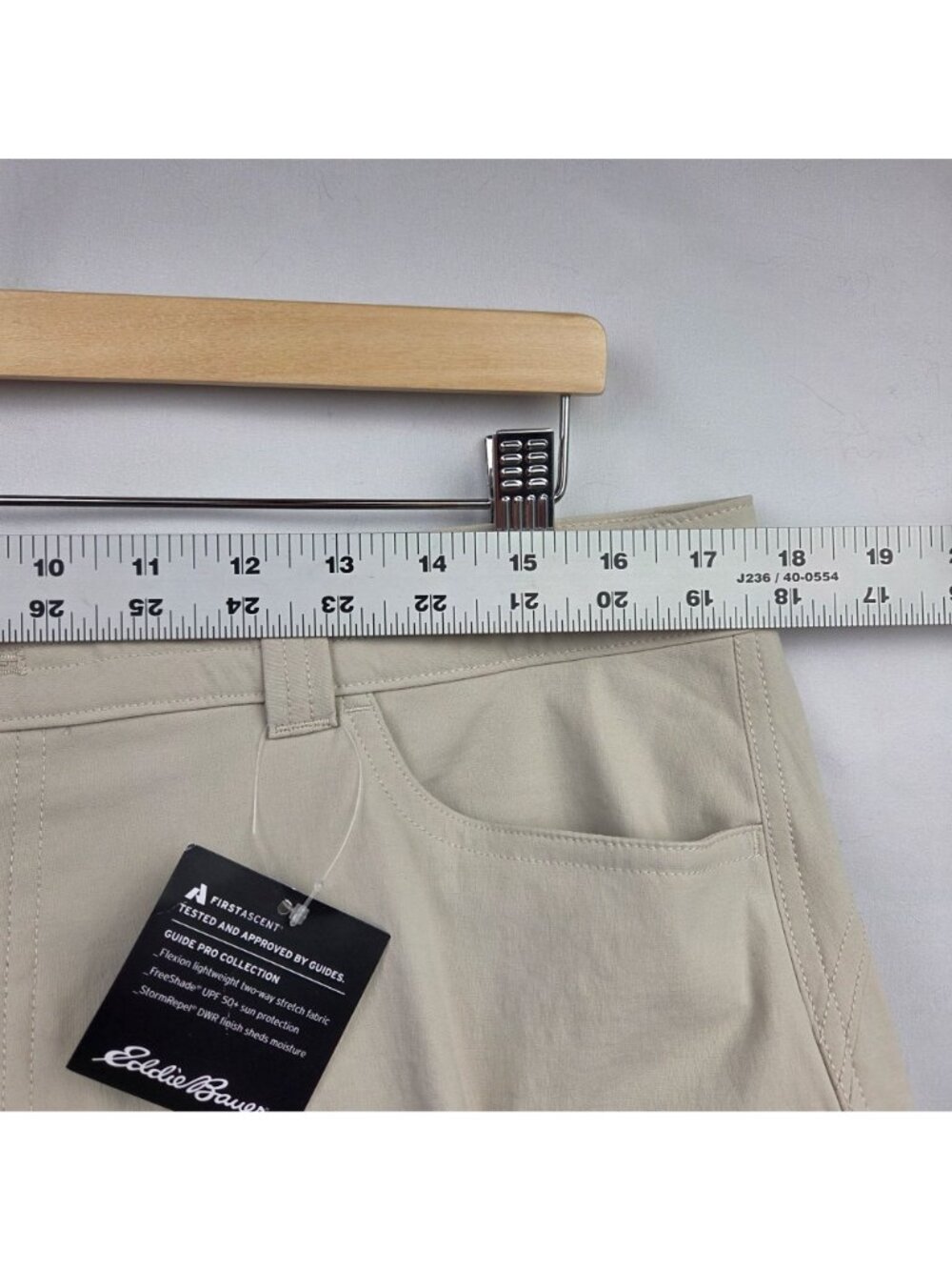 Eddie Bauer First Ascent Guide Pro Shorts Size 14 Pumice NEW - Picture 7 of 16